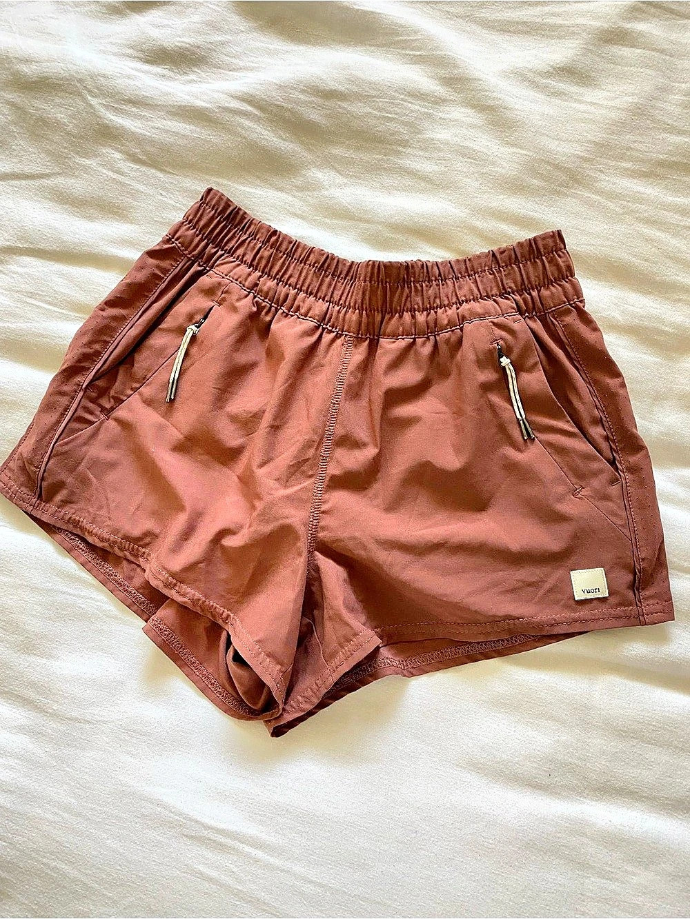 Vuori Daily Speed Short 2.5" Athletic Shorts Brown/Mauve Small